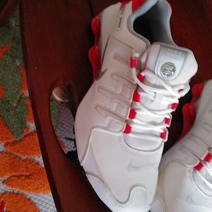 Nike shox , women's or mens